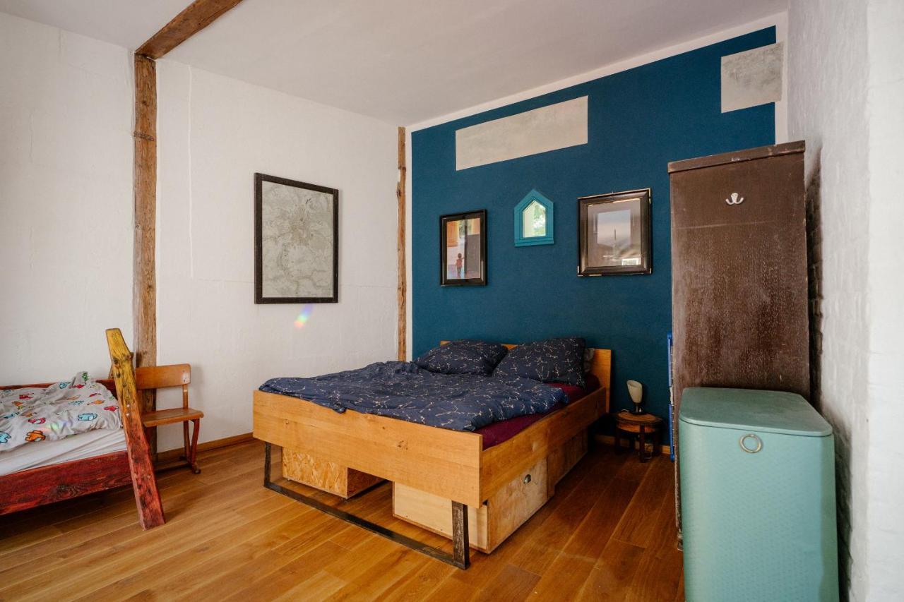 The Upholstery Tinyhouse Deluxe Eco Chalet Kreativ Citynah Chemnitz Kültér fotó