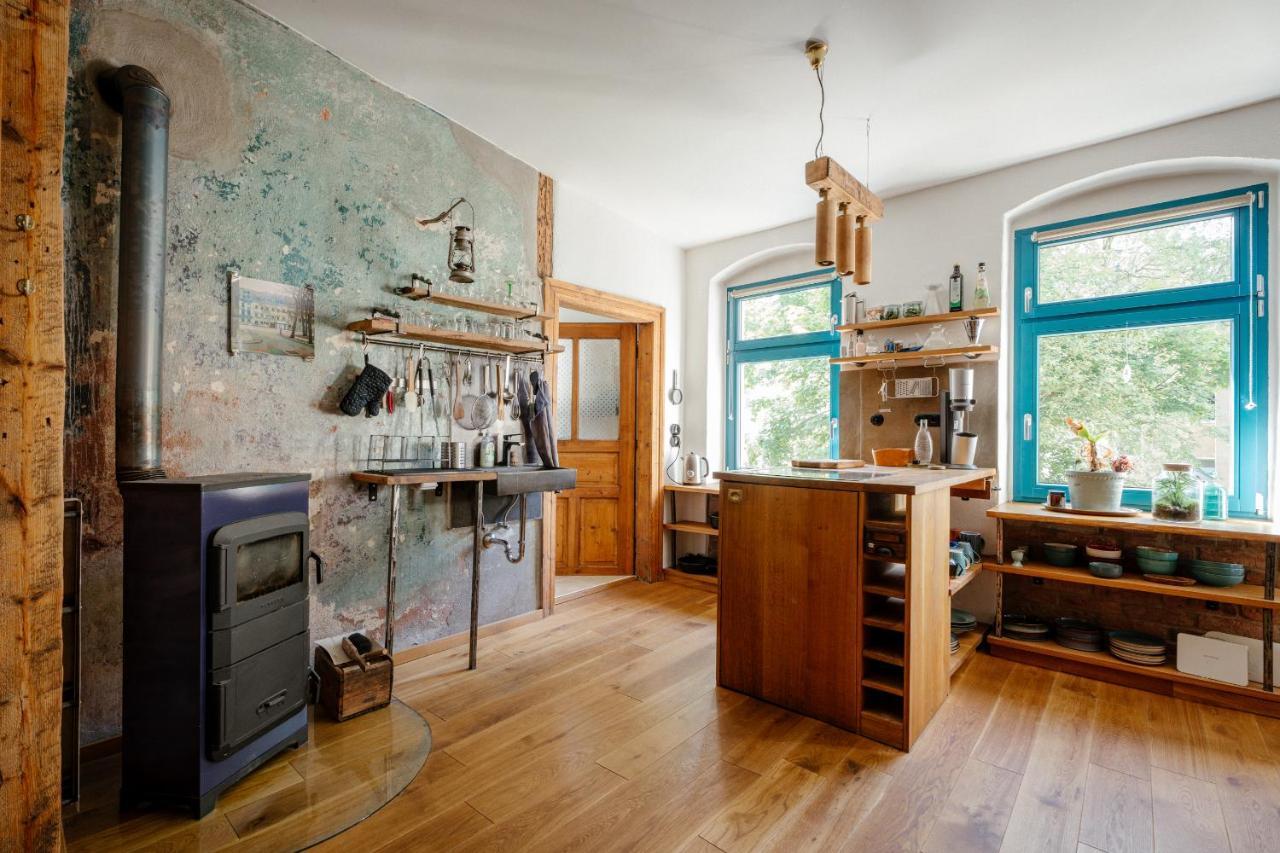The Upholstery Tinyhouse Deluxe Eco Chalet Kreativ Citynah Chemnitz Kültér fotó