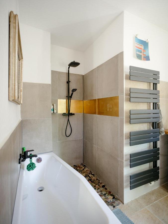 The Upholstery Tinyhouse Deluxe Eco Chalet Kreativ Citynah Chemnitz Kültér fotó