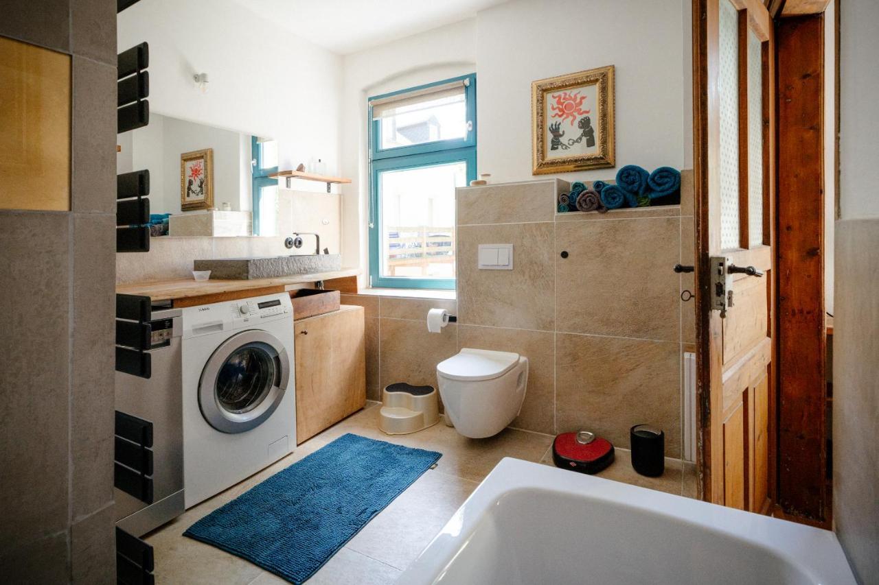 The Upholstery Tinyhouse Deluxe Eco Chalet Kreativ Citynah Chemnitz Kültér fotó