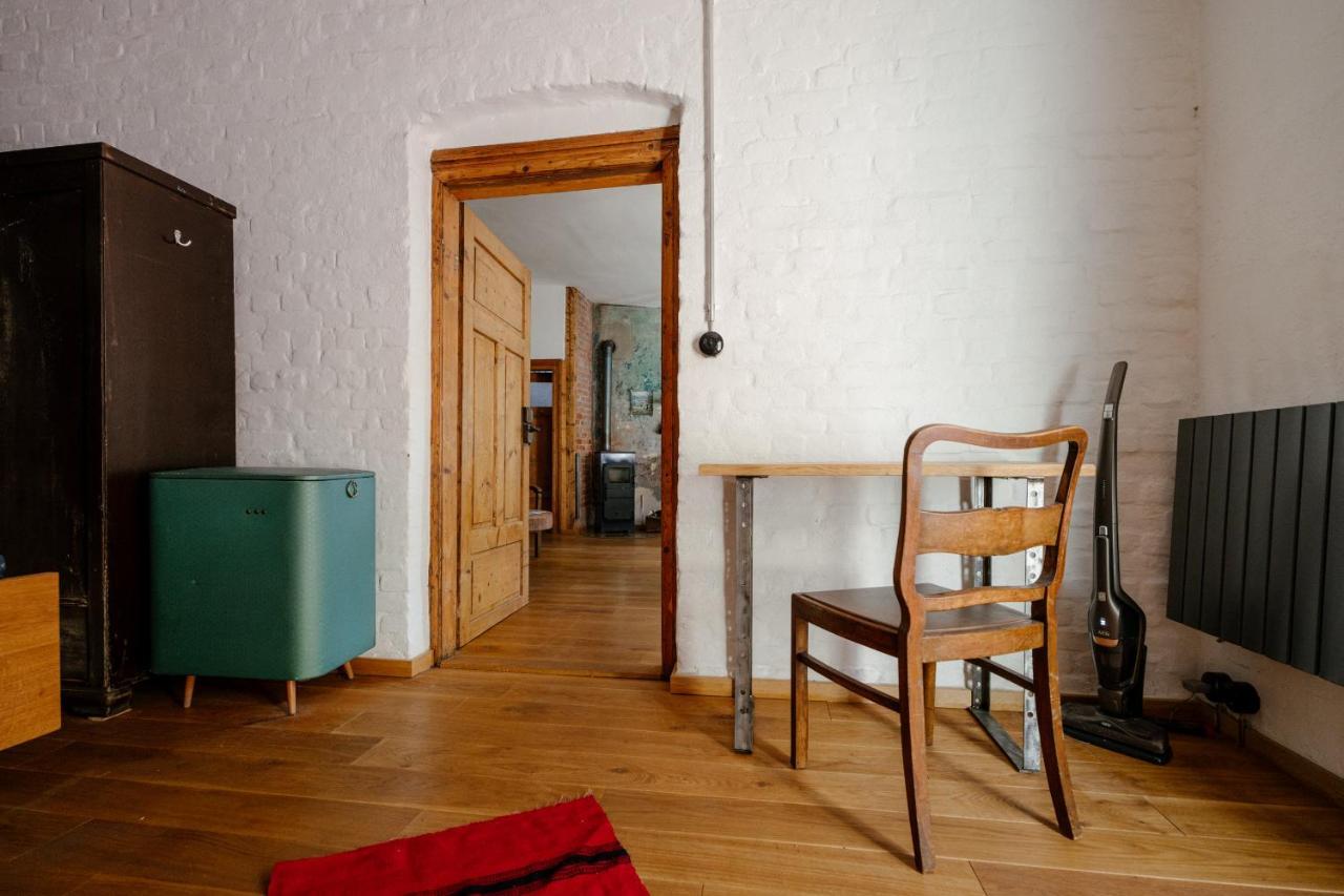 The Upholstery Tinyhouse Deluxe Eco Chalet Kreativ Citynah Chemnitz Kültér fotó